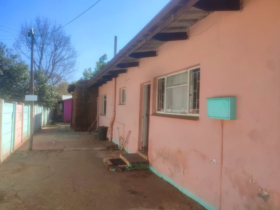 6 Bedroom Property for Sale in Annadale Limpopo