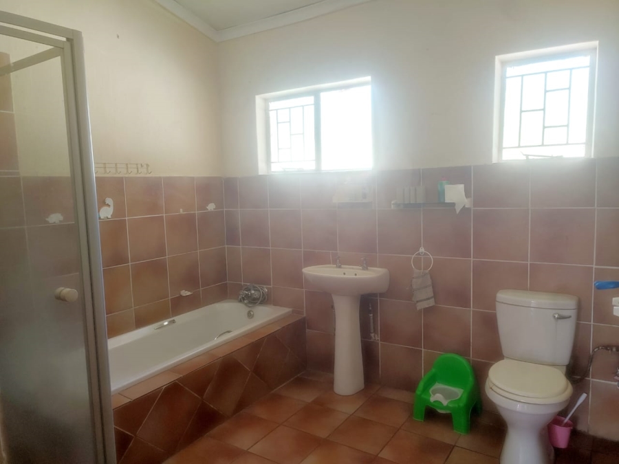 6 Bedroom Property for Sale in Annadale Limpopo
