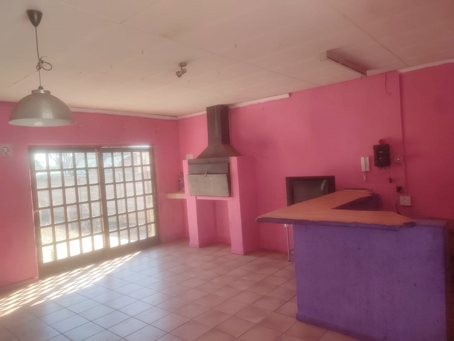 6 Bedroom Property for Sale in Annadale Limpopo