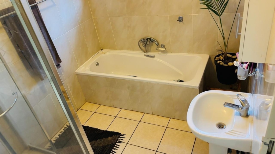3 Bedroom Property for Sale in Chroompark Limpopo