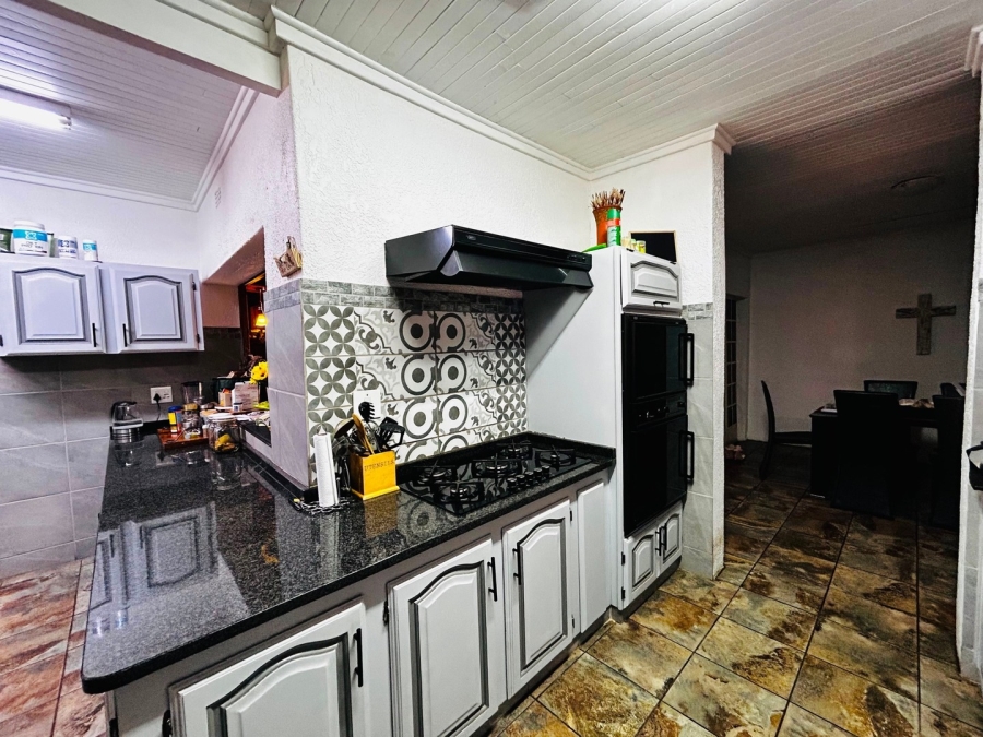 4 Bedroom Property for Sale in Chroompark Limpopo
