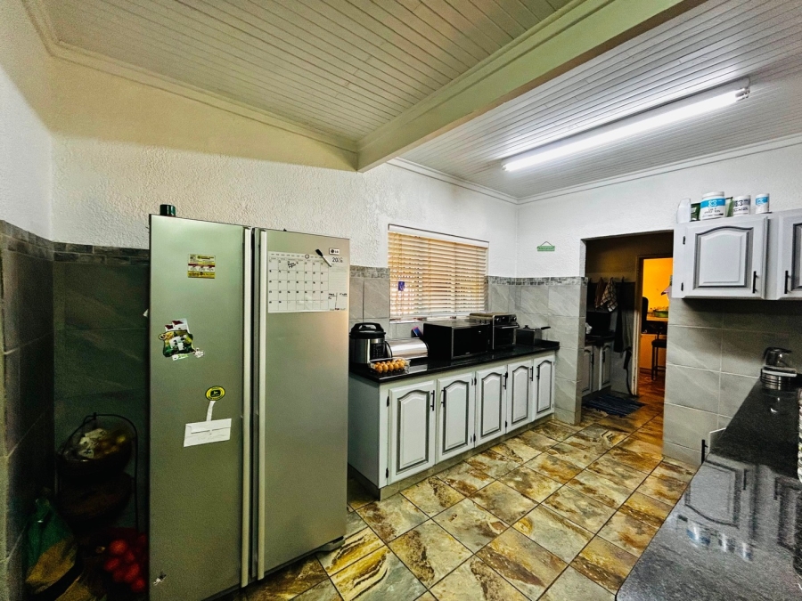 4 Bedroom Property for Sale in Chroompark Limpopo