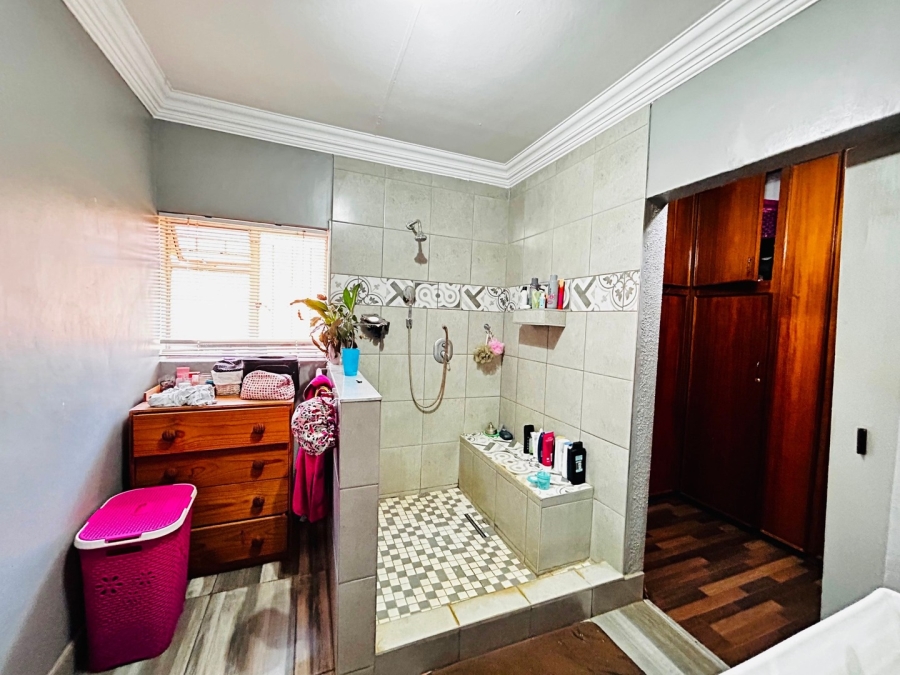 4 Bedroom Property for Sale in Chroompark Limpopo
