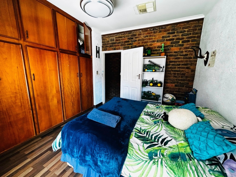 4 Bedroom Property for Sale in Chroompark Limpopo