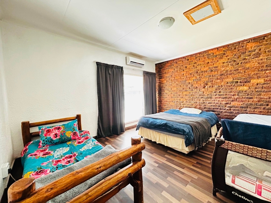 4 Bedroom Property for Sale in Chroompark Limpopo