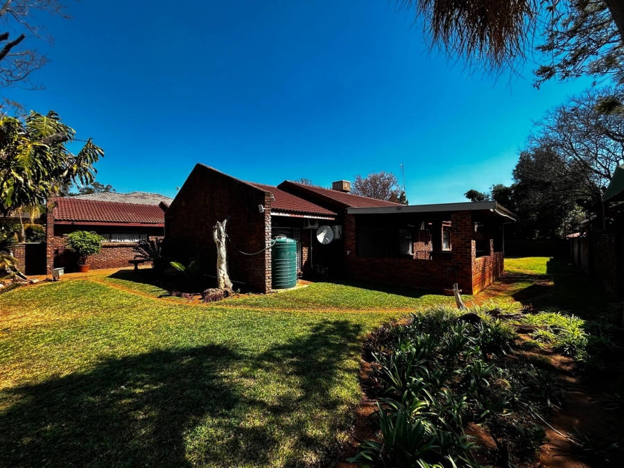 4 Bedroom Property for Sale in Chroompark Limpopo