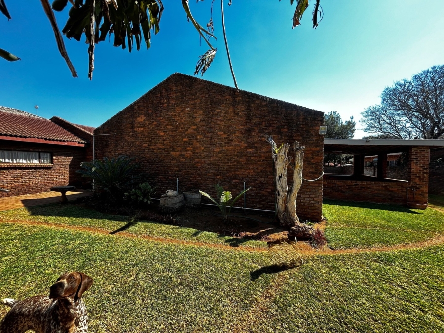 4 Bedroom Property for Sale in Chroompark Limpopo