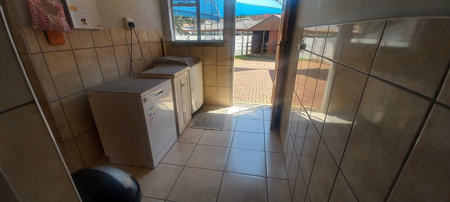 4 Bedroom Property for Sale in Flora Park Limpopo