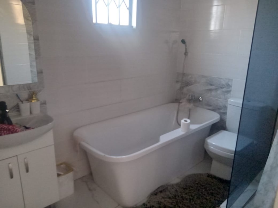 3 Bedroom Property for Sale in Northam Limpopo