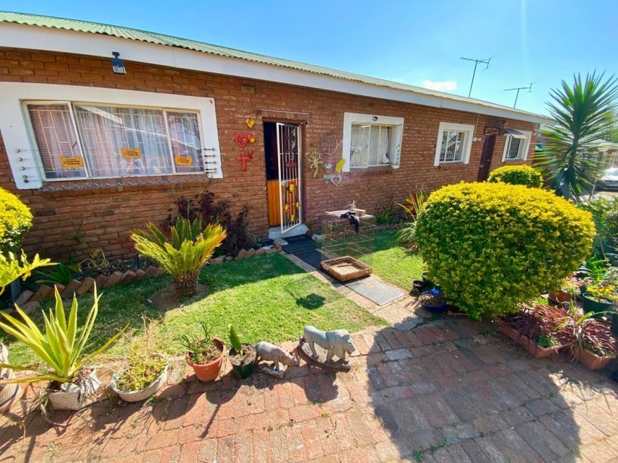 2 Bedroom Property for Sale in Bendor Limpopo