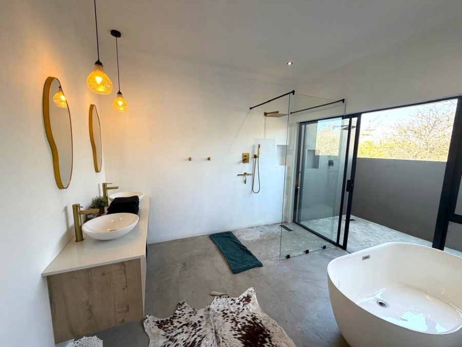 3 Bedroom Property for Sale in Moditlo Wildlife Estate Limpopo