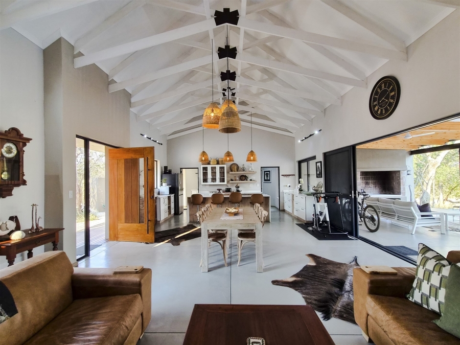 3 Bedroom Property for Sale in Moditlo Wildlife Estate Limpopo