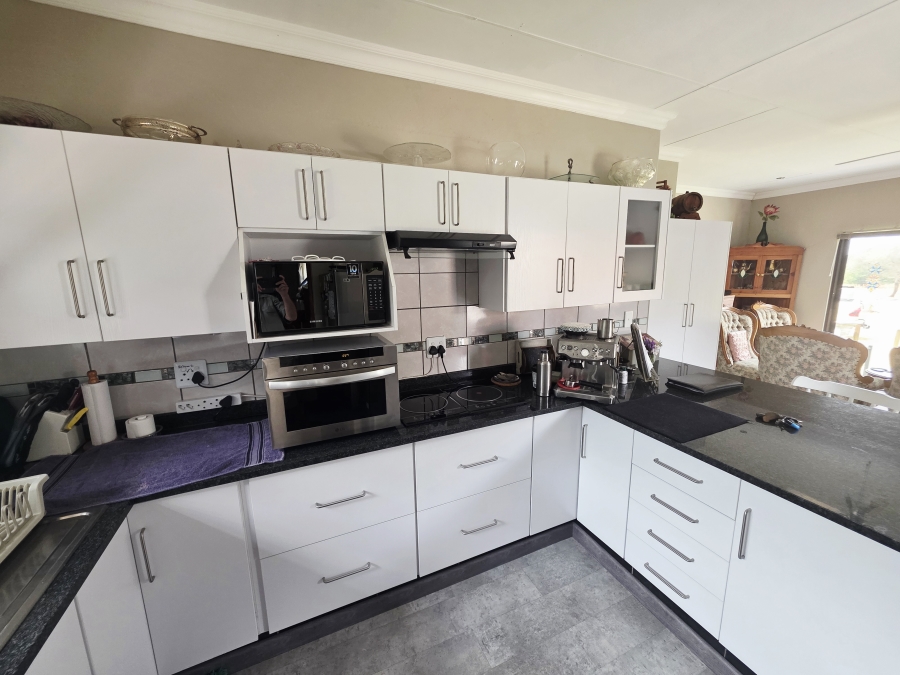 1 Bedroom Property for Sale in Mookgopong Limpopo