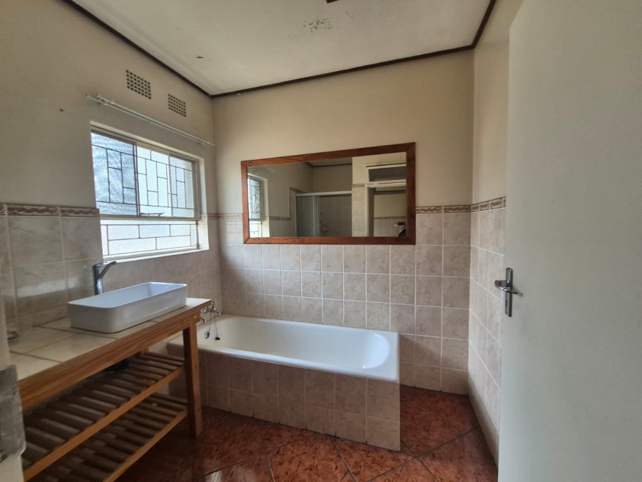 5 Bedroom Property for Sale in Phalaborwa Limpopo