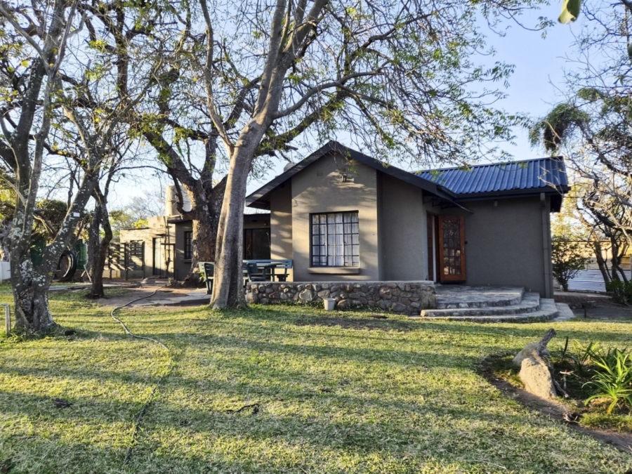 3 Bedroom Property for Sale in Kampersrus Limpopo
