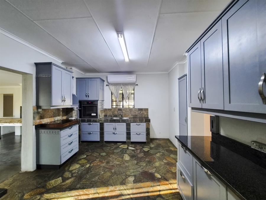 3 Bedroom Property for Sale in Kampersrus Limpopo