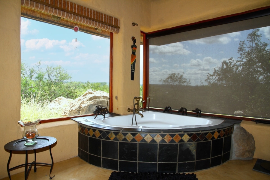 4 Bedroom Property for Sale in Lissataba Private Nature Reserve Limpopo