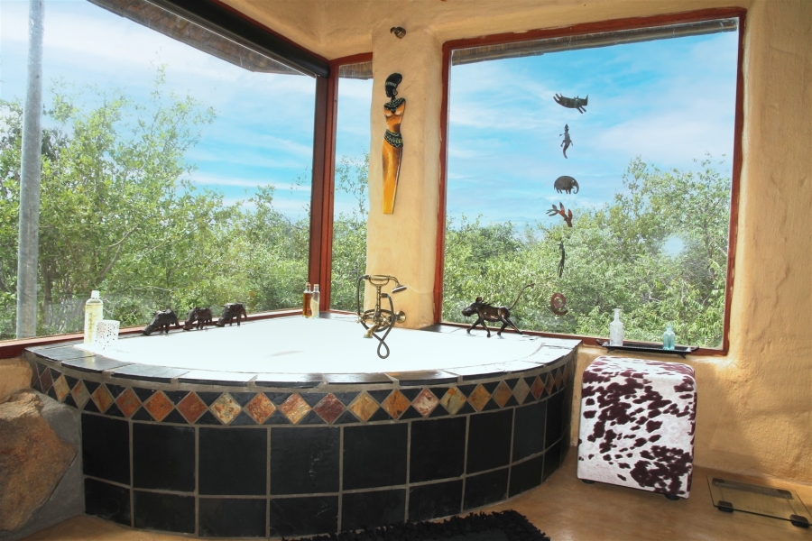 4 Bedroom Property for Sale in Lissataba Private Nature Reserve Limpopo