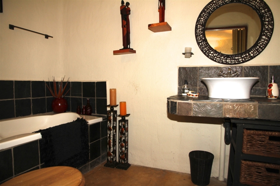 4 Bedroom Property for Sale in Lissataba Private Nature Reserve Limpopo