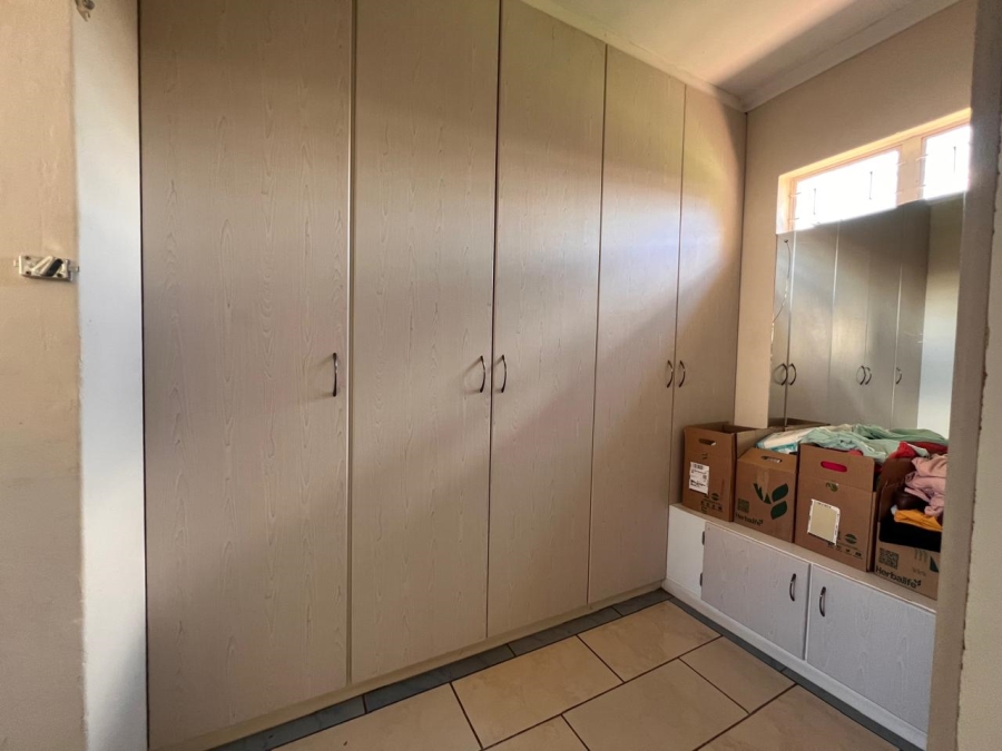 To Let 3 Bedroom Property for Rent in Impala Park Limpopo