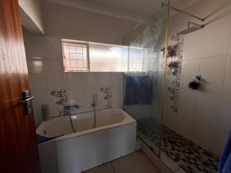 To Let 3 Bedroom Property for Rent in Impala Park Limpopo
