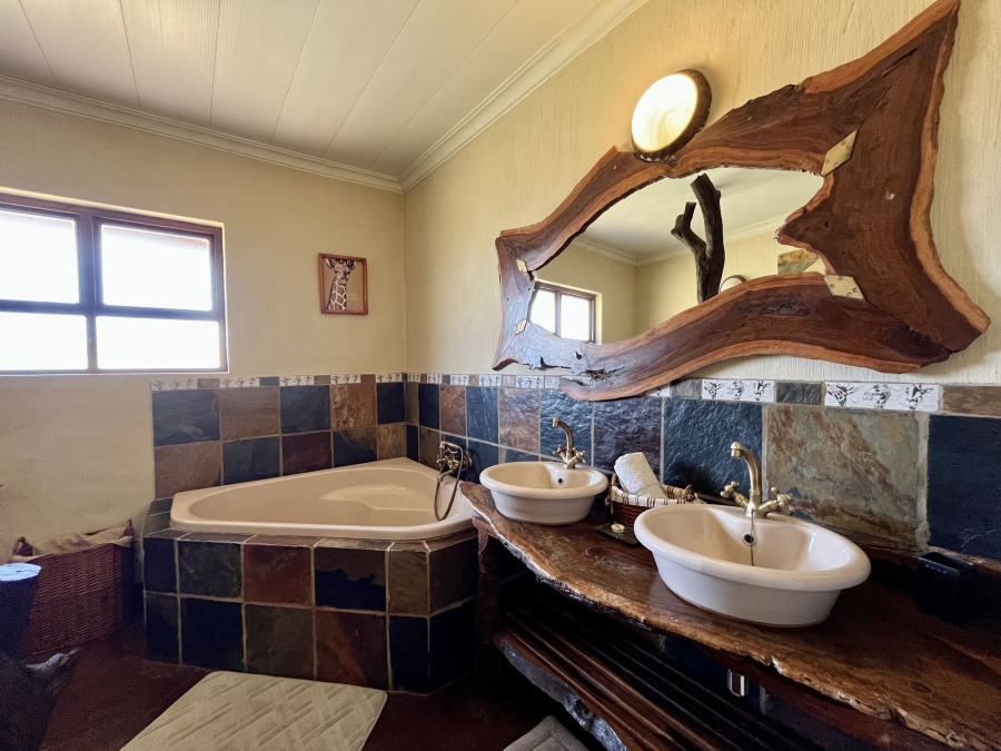 4 Bedroom Property for Sale in Zebula Golf Estate Limpopo