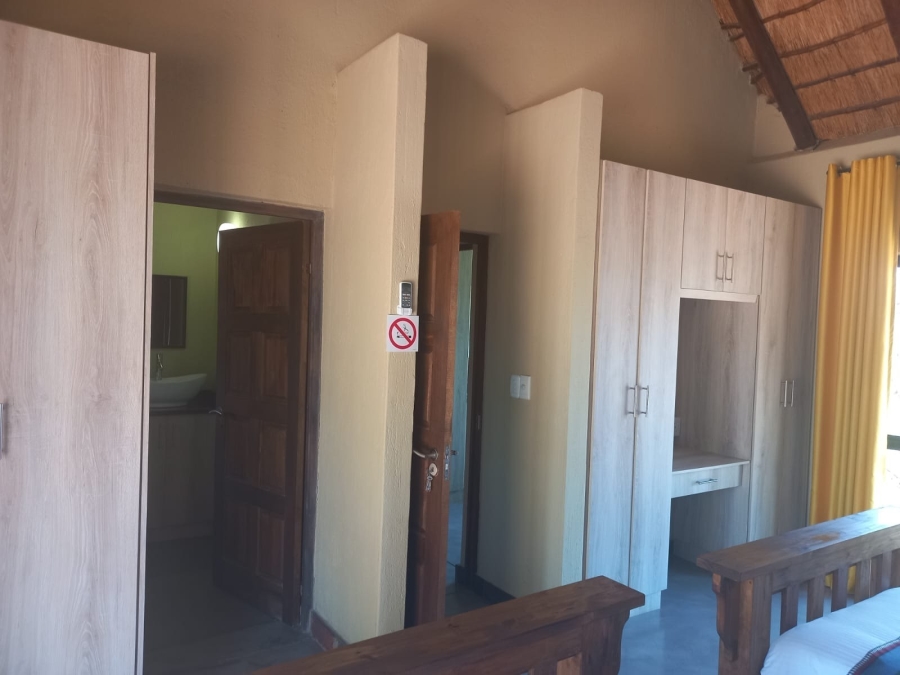 To Let 3 Bedroom Property for Rent in Hoedspruit Wildlife Estate Limpopo