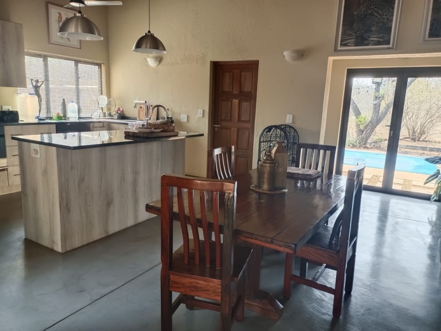 To Let 3 Bedroom Property for Rent in Hoedspruit Wildlife Estate Limpopo