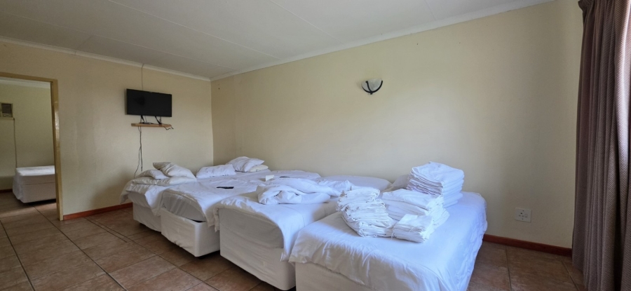 6 Bedroom Property for Sale in Bela Bela Limpopo