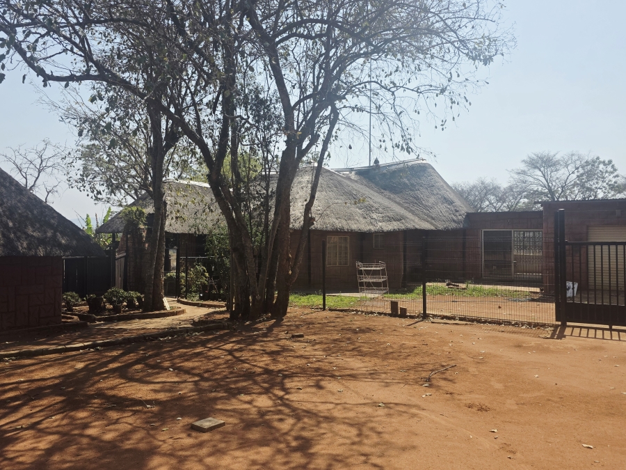 13 Bedroom Property for Sale in Mookgopong Limpopo