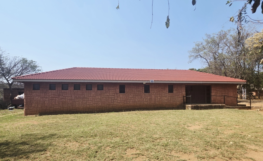 13 Bedroom Property for Sale in Mookgopong Limpopo