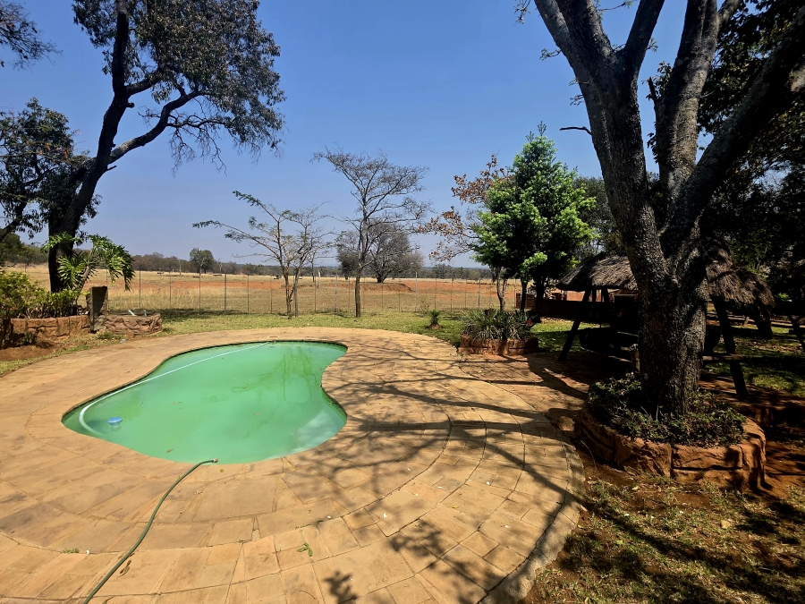 13 Bedroom Property for Sale in Mookgopong Limpopo