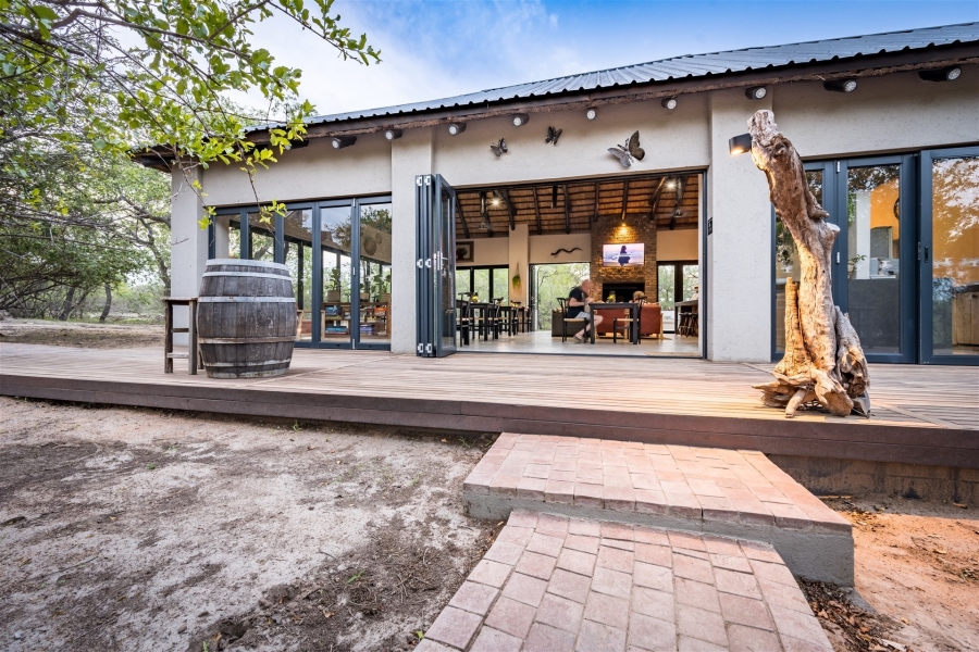 Commercial Property for Sale in Hoedspruit Wildlife Estate Limpopo