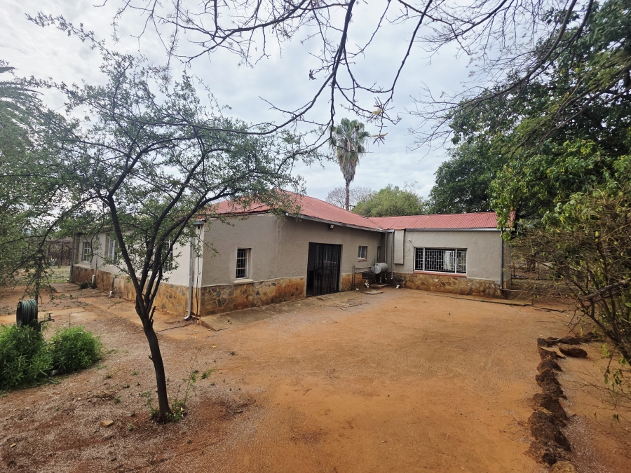 5 Bedroom Property for Sale in Modimolle Limpopo