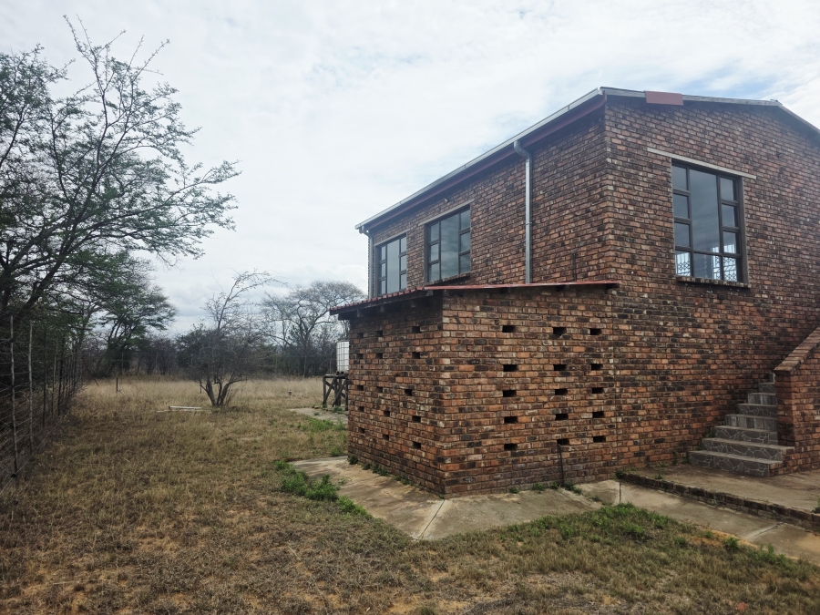 5 Bedroom Property for Sale in Modimolle Limpopo