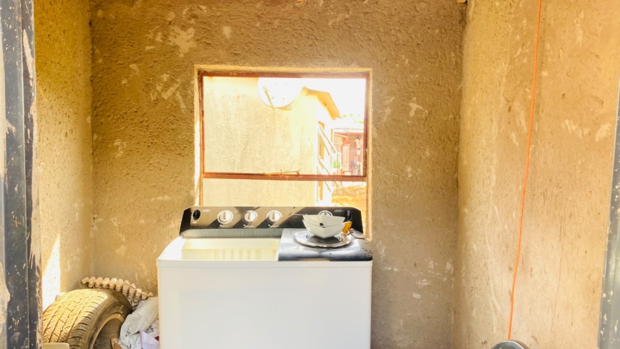 7 Bedroom Property for Sale in Tshikota Limpopo