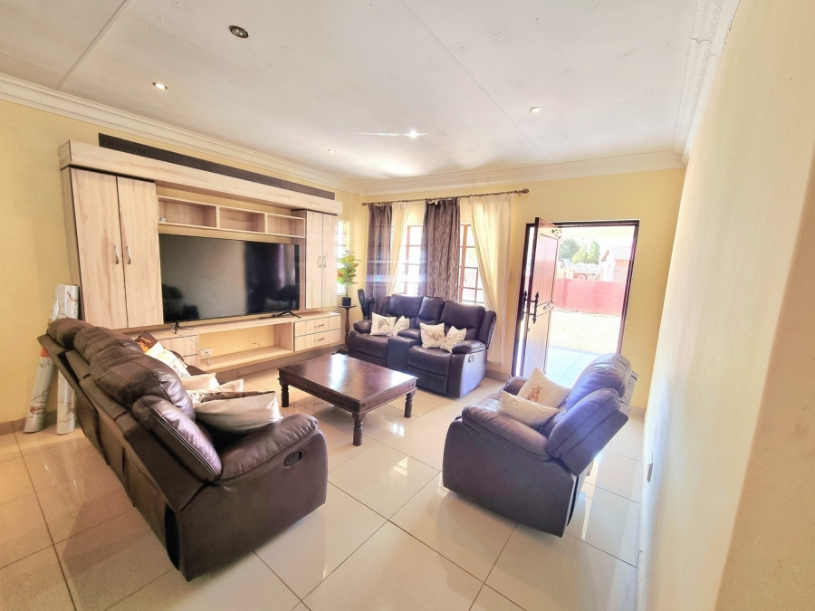 3 Bedroom Property for Sale in Modimolle Limpopo