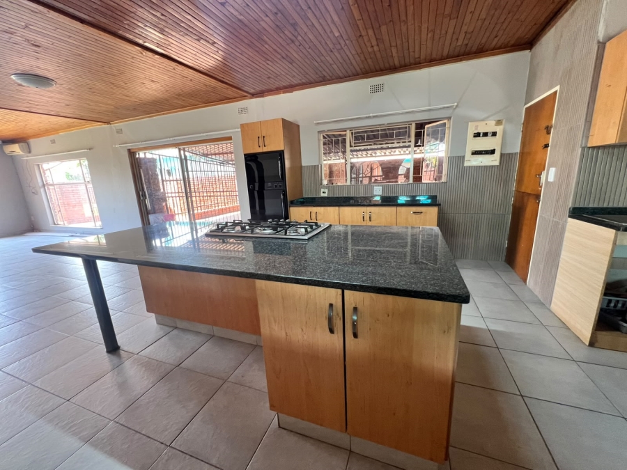 To Let 5 Bedroom Property for Rent in Impala Park Limpopo