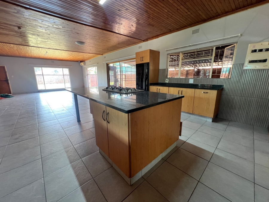 To Let 5 Bedroom Property for Rent in Impala Park Limpopo