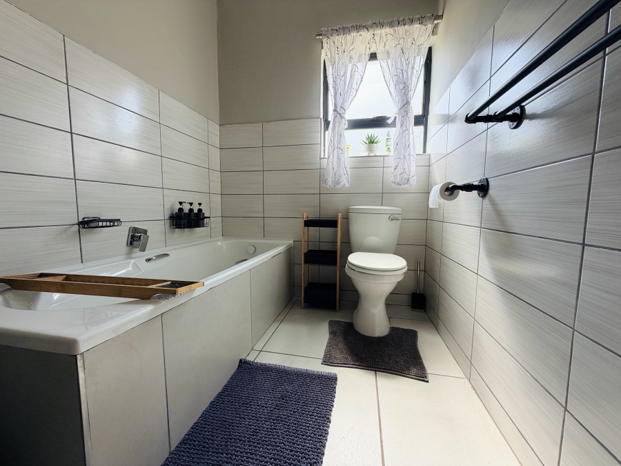 3 Bedroom Property for Sale in Aquapark Limpopo
