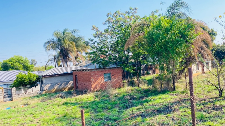 0 Bedroom Property for Sale in Tshikota Limpopo