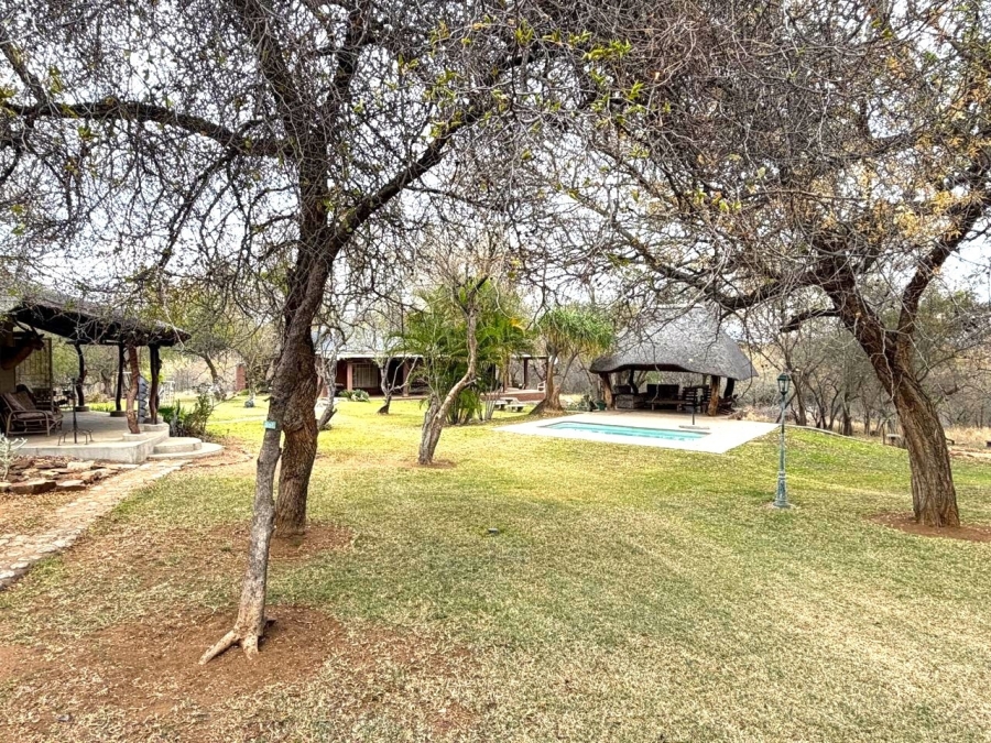 6 Bedroom Property for Sale in Ndlovumzi Limpopo