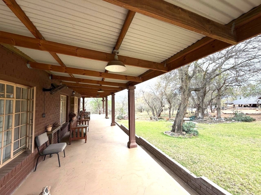 6 Bedroom Property for Sale in Ndlovumzi Limpopo