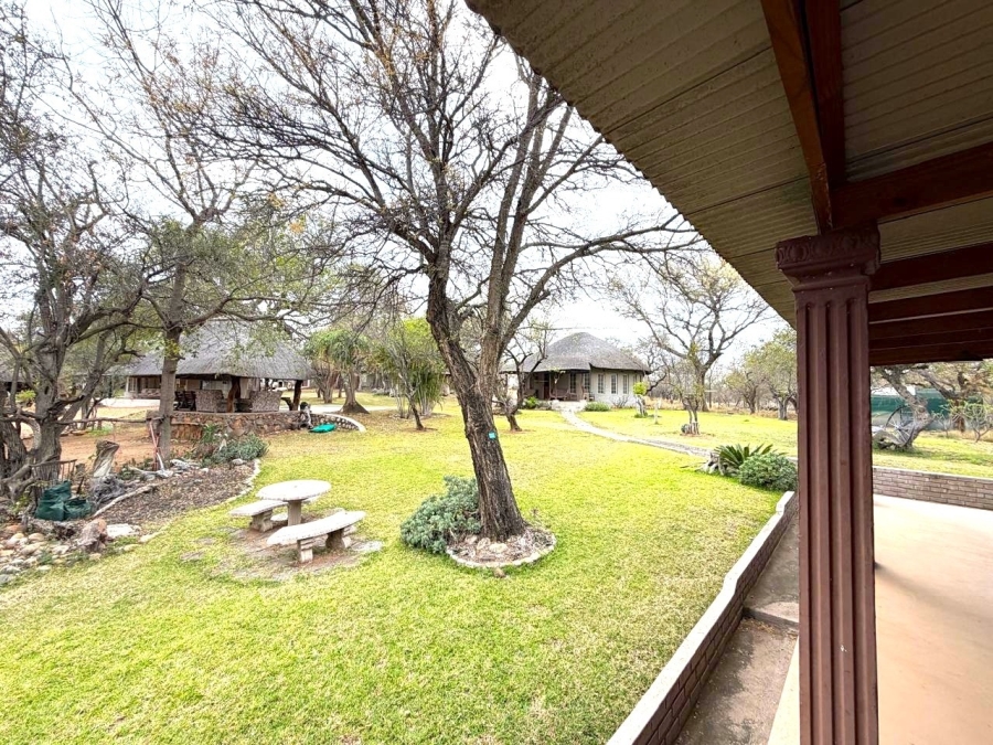 6 Bedroom Property for Sale in Ndlovumzi Limpopo