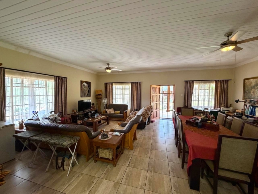 6 Bedroom Property for Sale in Ndlovumzi Limpopo