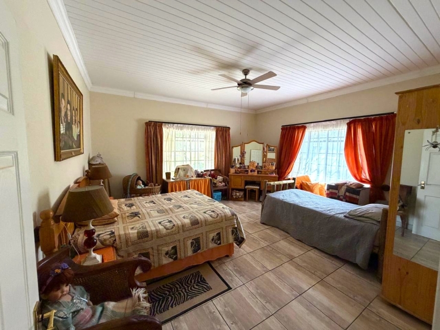 6 Bedroom Property for Sale in Ndlovumzi Limpopo