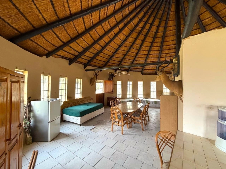 6 Bedroom Property for Sale in Ndlovumzi Limpopo