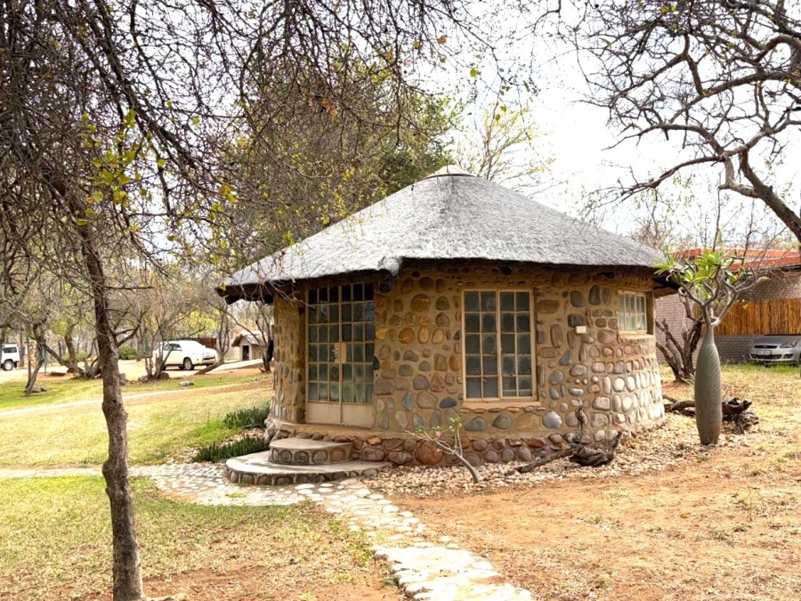 6 Bedroom Property for Sale in Ndlovumzi Limpopo