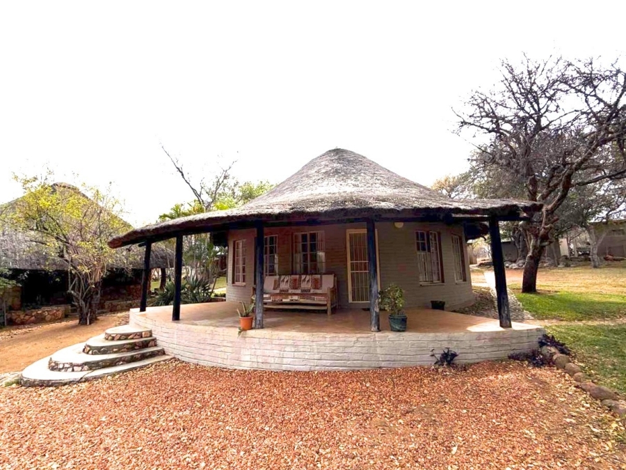 6 Bedroom Property for Sale in Ndlovumzi Limpopo