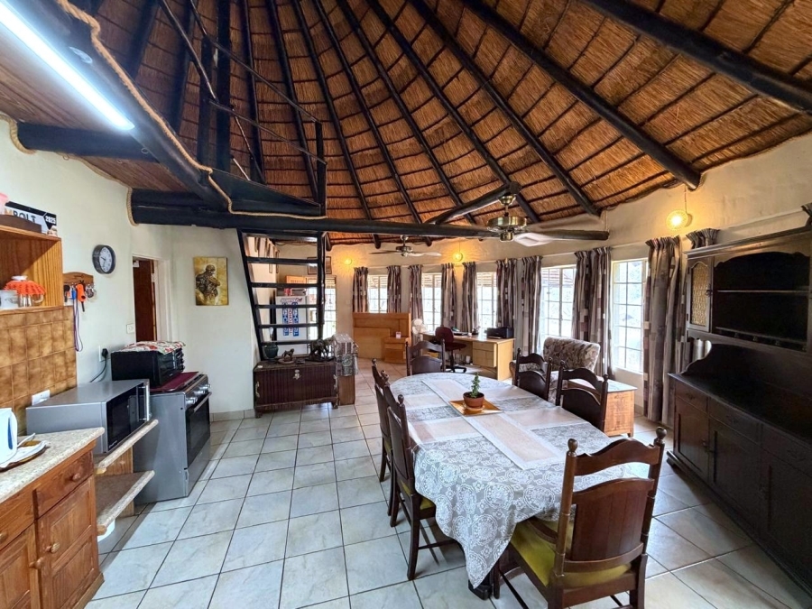 6 Bedroom Property for Sale in Ndlovumzi Limpopo
